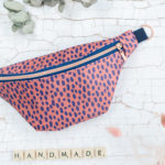 Gürteltasche – Rost mit dunkelblauen Flecken